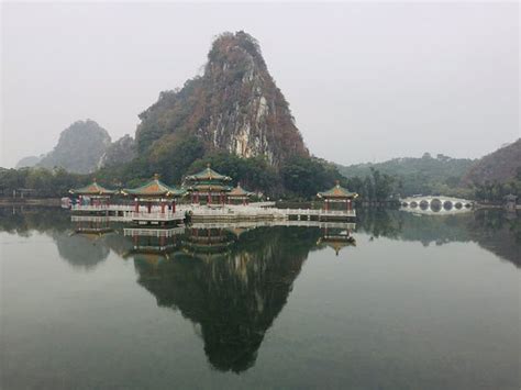 在肇慶有哪些景點：從多維度探訪這座城市的魅力